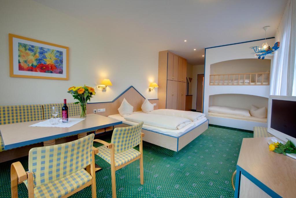 Vita Wellnesshotel Aulendorf Buitenkant foto