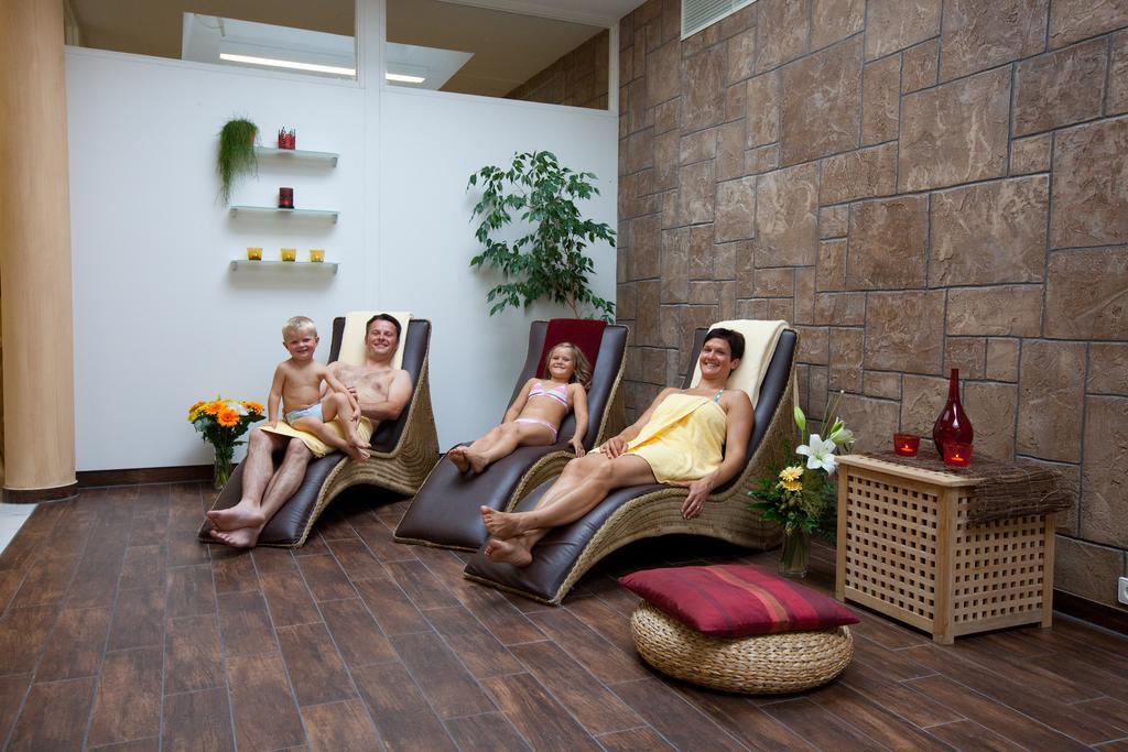 Vita Wellnesshotel Aulendorf Buitenkant foto